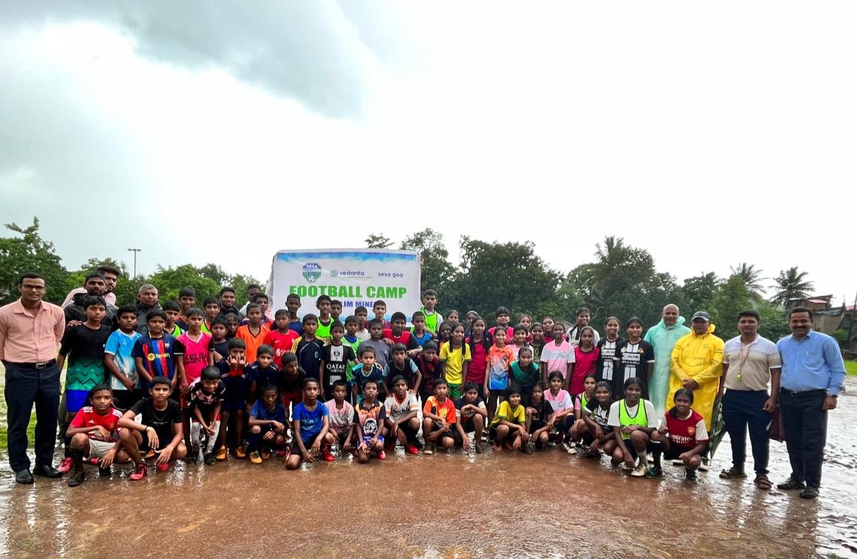 Day 2 of the SFA Pop-Up Camp at Shri Mahamaya High School, Mayem, Bicholim witnesses an incredible display of learning, growth, and scoring prowess among the passionate students, as they enjoy while honing their football skills.